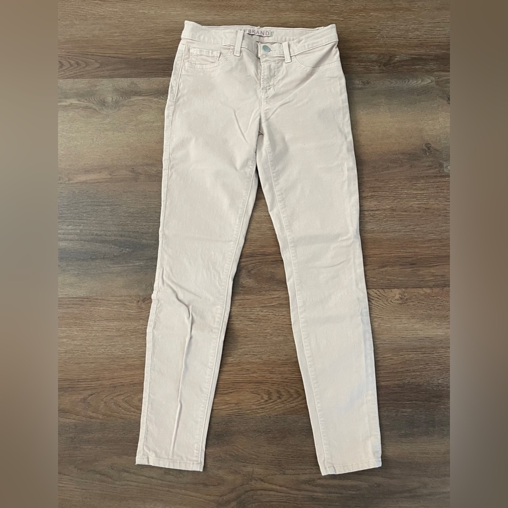 J Brand Mid-Rise Skinny Leg Jeans in Nude